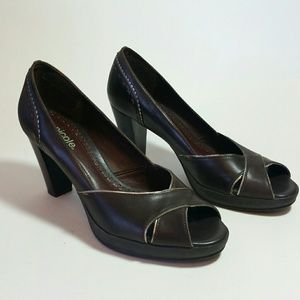 Nicole Shylock pumps heels Sz 6 M made in Brazil